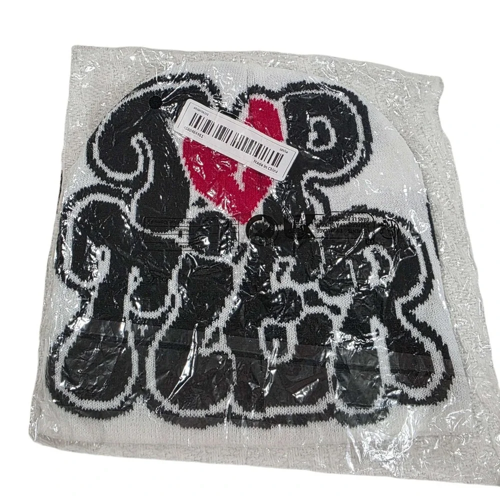 Broken Heart Logo Knit Beanie White Black Red Winter Hat One‎ Size New